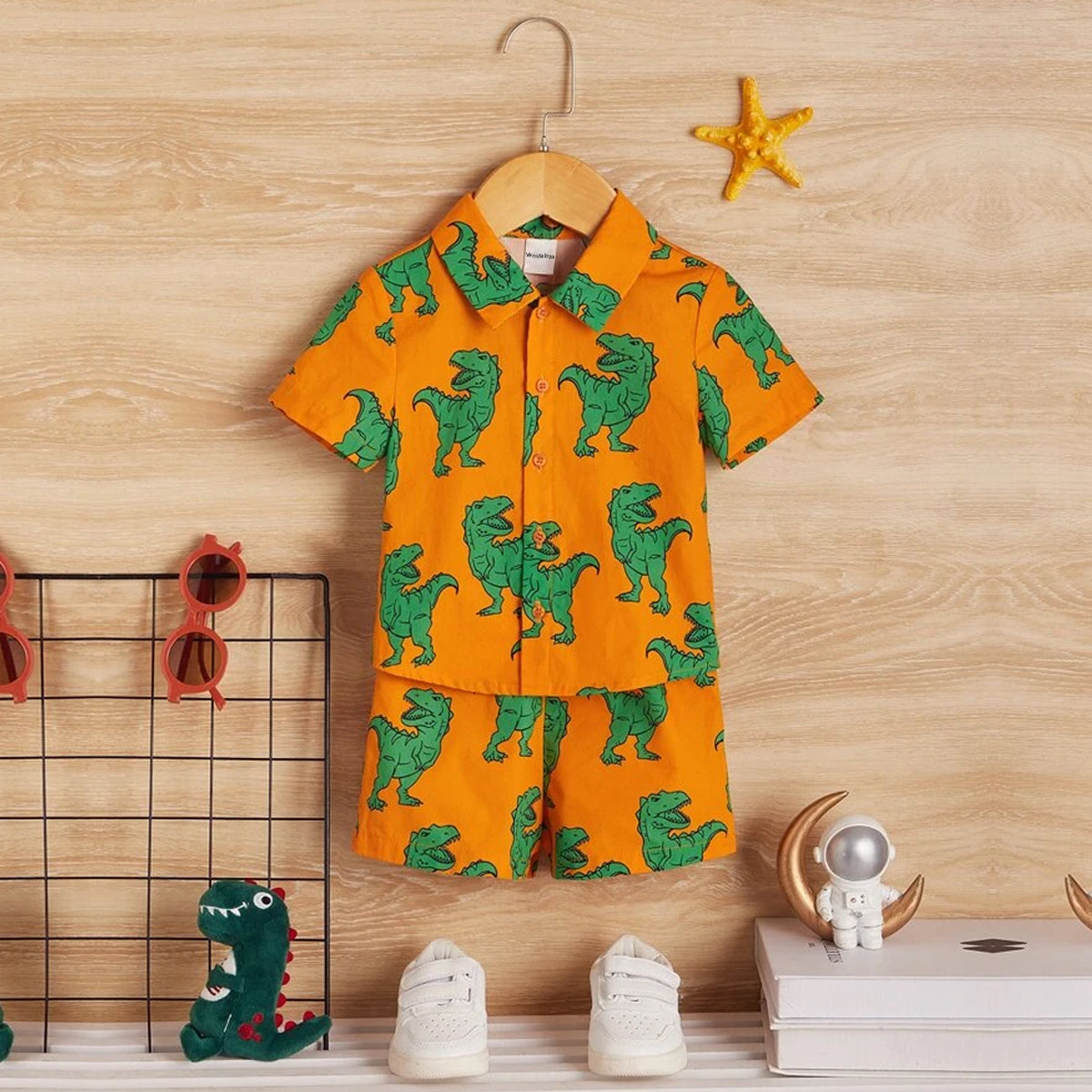 Venutaloza Baby Set Colorblock & Dinosaur (Combo Pack Of 2) T-Shirt & Pants.
