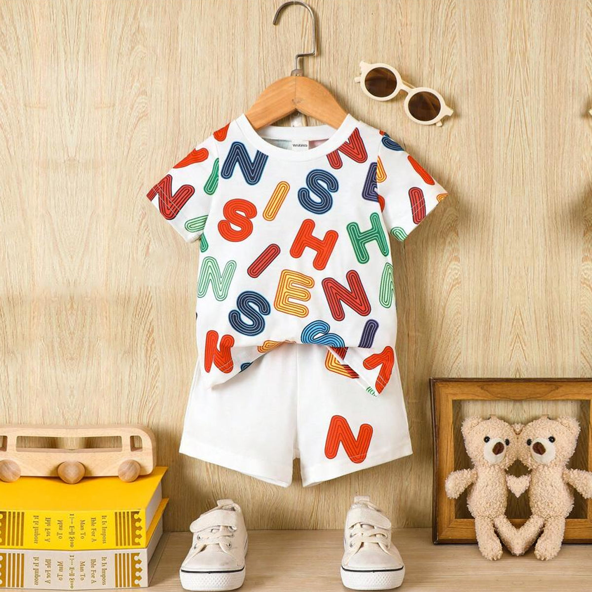 venutaloza Casual T-Shirt & Shorts Two Piece Set For Unisex.