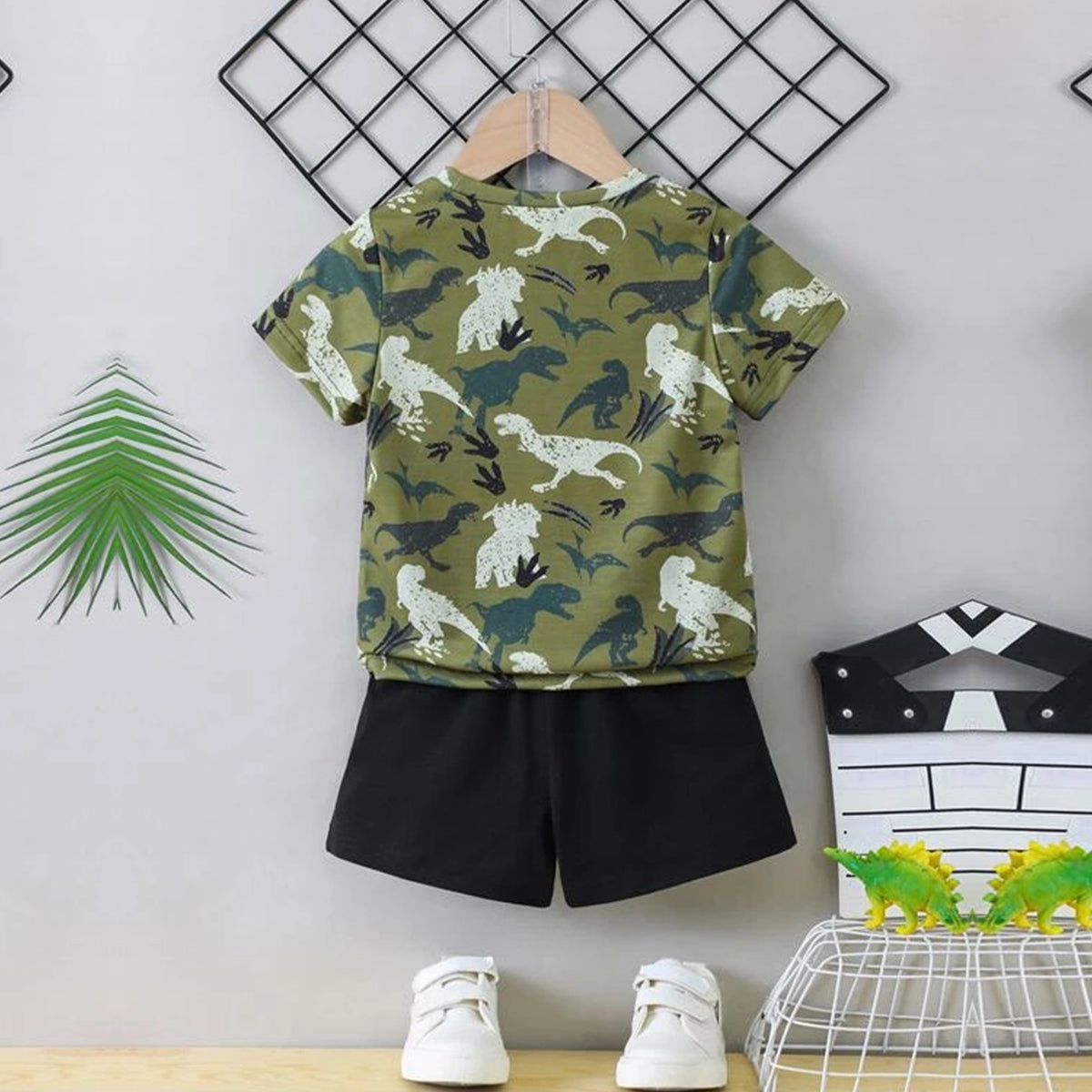 Venutaloza Kids Everyday Dinosaur Casual T-Shirt & Shorts Two Piece Set For Boy Girl.
