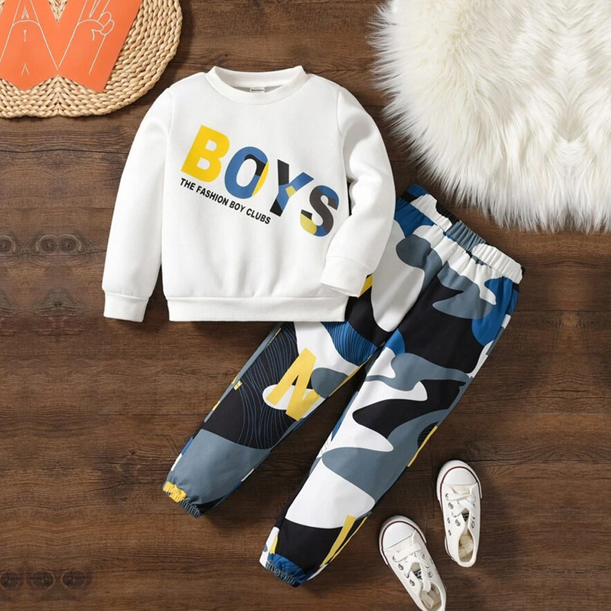 Baby Set Black Graphic Print & Color-Block Letter (Combo Pack Of 2) T-Shirt & Pants.