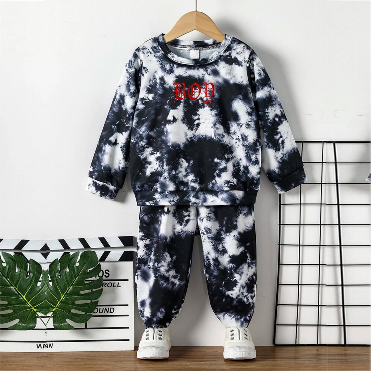 Baby Set Graphic Print & Colorblock Multicolor (Combo Pack Of 2) T-Shirt & Pants.