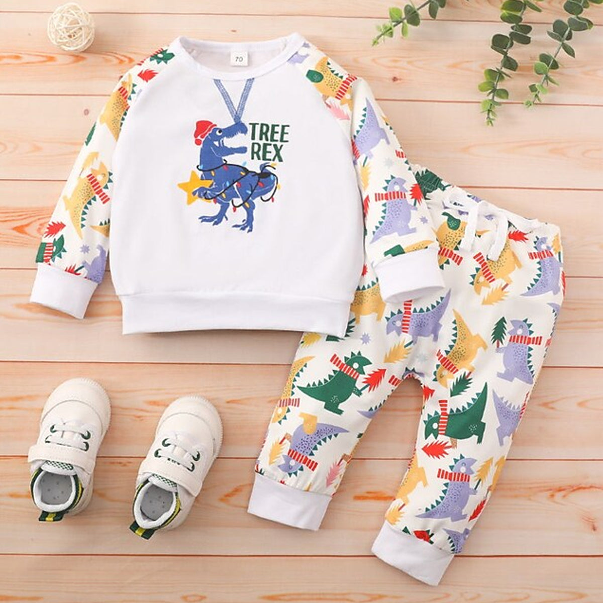 Venutaloza Stylish Baby Set Black Graphic Print & Birds Design (Combo Pack Of 2) T-Shirt & Pants.