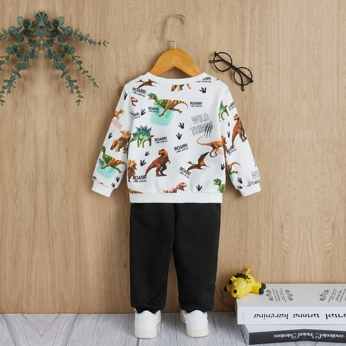 Venutaloza Baby Set Letters & Dinosaur Animal & Tie Dye Fleece (Combo Pack Of 3) T-Shirt & Pants.