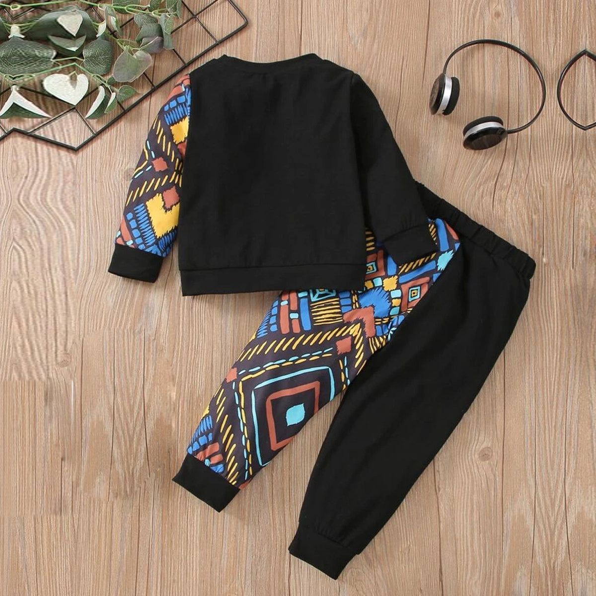 Baby Set Black Graphic Print & Color-Block Letter (Combo Pack Of 2) T-Shirt & Pants.